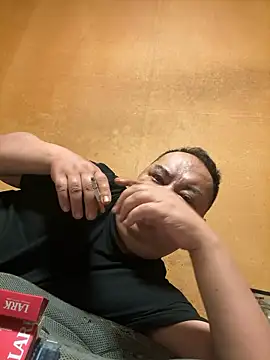 Snapshot of punk0805 chatting on 10-09-25, 07:23 punk0805 online show from 10-09-25, 07:23