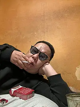 punk0805 online show from 04-07-26, 11:43