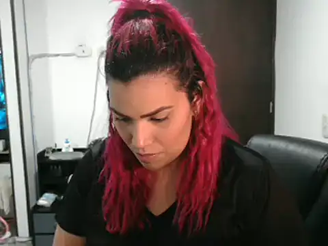 CarolinaRincon online show from 02-27-25, 10:31