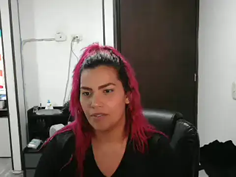 CarolinaRincon online show from 02-28-25, 01:37