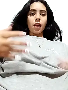 Snapshot of GiiirlPower chatting on 12-22-24, 04:50 GiiirlPower online show from 12-22-24, 04:50