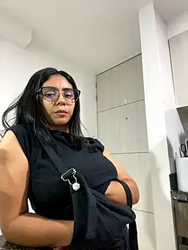 Snapshot of GiiirlPower chatting on 09-19-25, 05:20 GiiirlPower online show from 09-19-25, 05:20