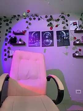 macey elliot  online show from 03-19-25, 05:28