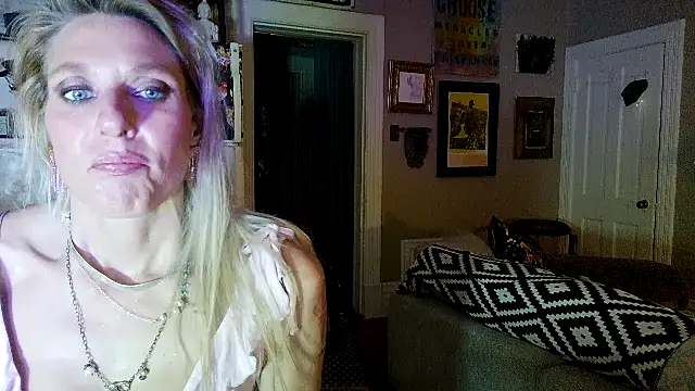 Glamazonx online show from 03-03-26, 01:23