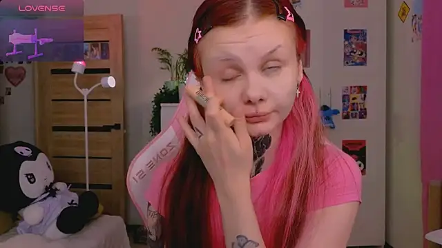 Britney Lynch online show from 11-10-25, 07:57