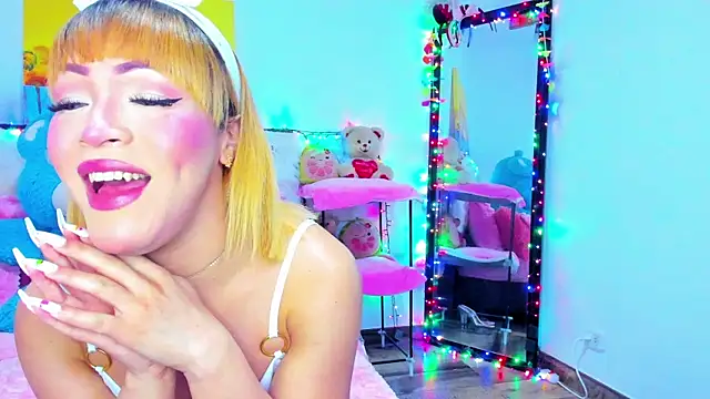 Snapshot of Candy_Candy__ chatting on 05-17-26, 06:26 Candy Candy online show from 05-17-26, 06:26