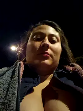 Snapshot of Celeem_ chatting on 02-17-26, 04:31 Celeem online show from 02-17-26, 04:31