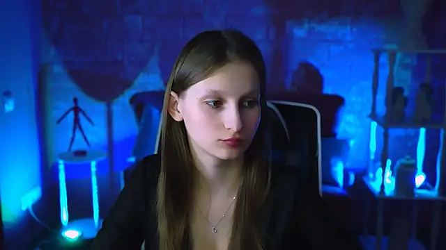 EllaHorton online show from 02-21-25, 03:43