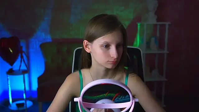 EllaHorton online show from 03-01-25, 09:07