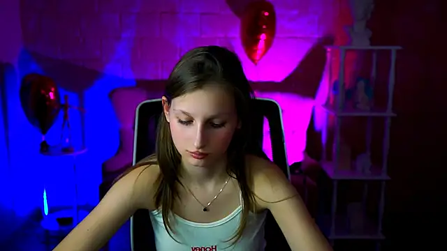 EllaHorton online show from 03-05-25, 07:06