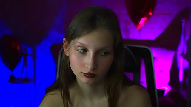 EllaHorton online show from 03-07-25, 07:27