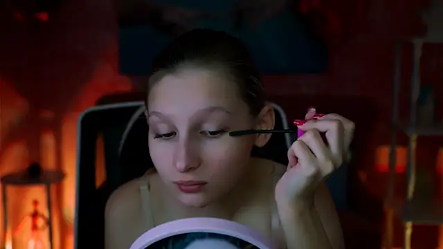 EllaHorton online show from 03-23-25, 05:43