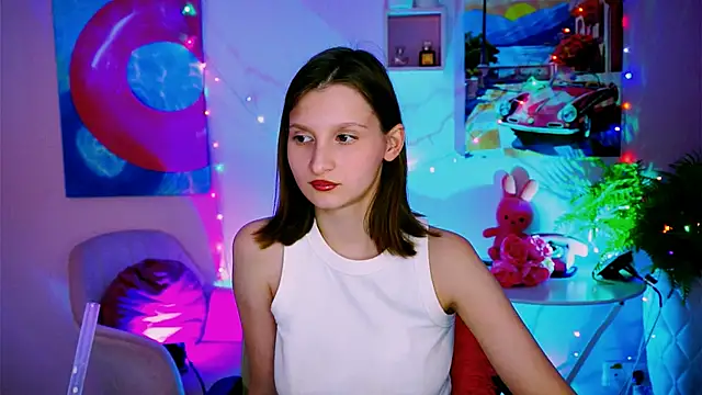 Snapshot of EllaHorton chatting on 04-23-26, 01:46 EllaHorton online show from 04-23-26, 01:46
