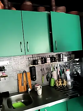 jusichka online show from 10-24-25, 06:10