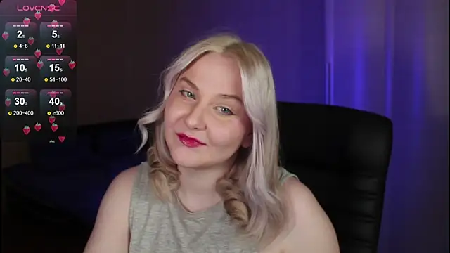 sensual girrrl online show from 10-13-25, 07:36