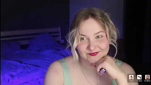 Snapshot of sensual_girrrl chatting on 06-11-26, 12:32 sensual girrrl online show from 06-11-26, 12:32