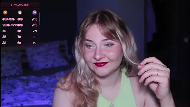 Snapshot of sensual_girrrl chatting on 07-29-26, 12:20 sensual girrrl online show from 07-29-26, 12:20
