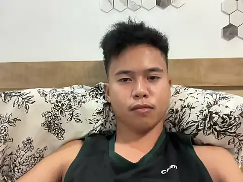 Snapshot of Asiantwink21 chatting on 09-22-25, 06:48 Asiantwink21 online show from 09-22-25, 06:48