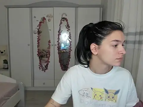 Maya-and guests online show from 02-07-26, 05:33