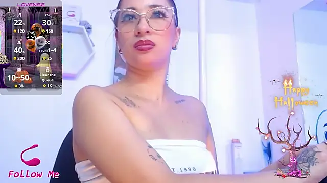 Dagny beker online show from 10-22-25, 03:18