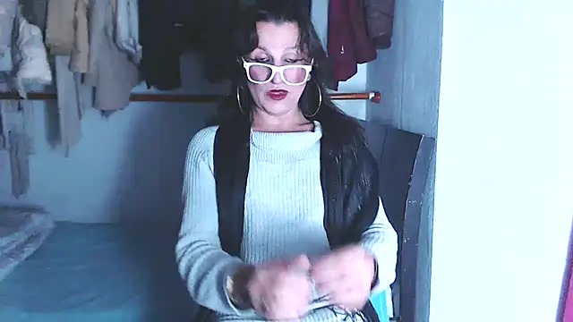 LorenJade online show from 11-04-25, 07:29