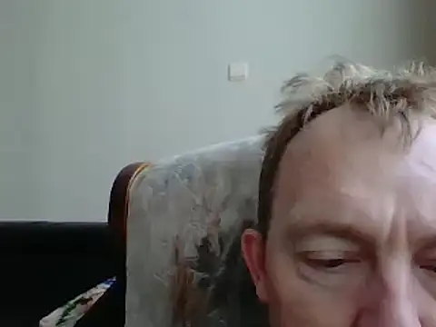 Snapshot of bertolini chatting on 03-13-25, 07:31 bertolini online show from 03-13-25, 07:31