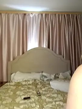    Midnight    online show from 12-01-25, 08:58