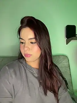 Snapshot of Zarah_Blare chatting on 12-12-24, 06:57 Zarah Blare online show from 12-12-24, 06:57