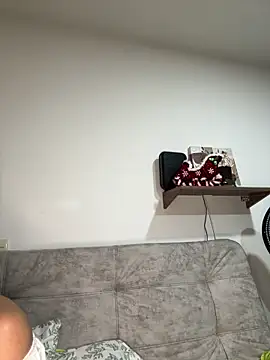 Snapshot of Zarah_Blare chatting on 12-26-24, 03:06 Zarah Blare online show from 12-26-24, 03:06