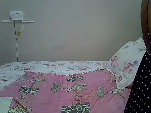 Cariepink online show from 07-18-26, 06:34