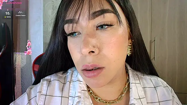leahtemptation3 online show from 05-15-26, 11:56