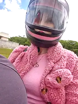 Irresistible24 online show from 12-17-25, 05:52