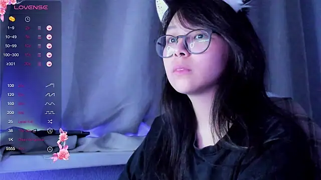 Snapshot of maydaykimmy chatting on 12-12-24, 12:27 maydaykimmy online show from 12-12-24, 12:27