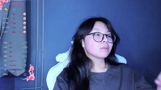 Snapshot of maydaykimmy chatting on 12-18-24, 02:42 maydaykimmy online show from 12-18-24, 02:42