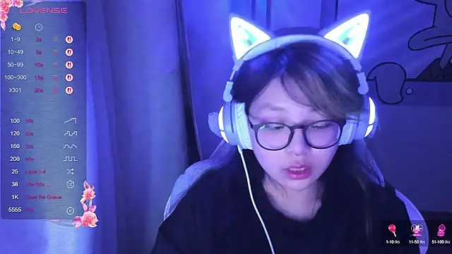 Snapshot of maydaykimmy chatting on 02-15-25, 09:04 maydaykimmy online show from 02-15-25, 09:04