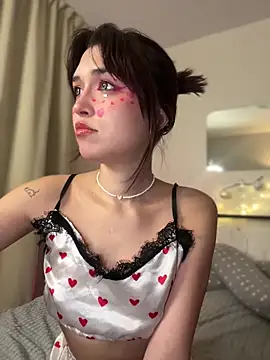 Evangeline Lawrence  online show from 03-20-25, 09:56