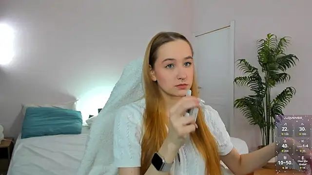 Sweett Monica online show from 03-25-26, 12:49