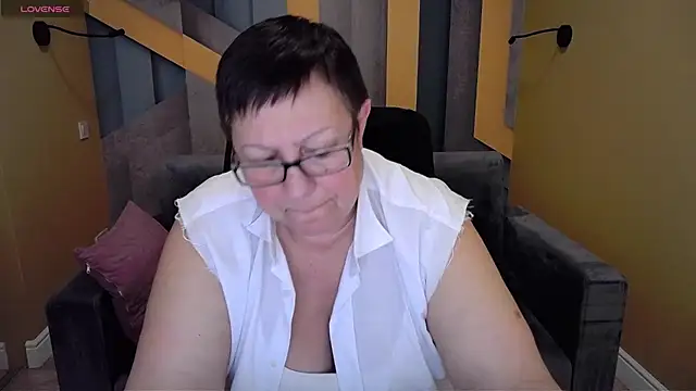 BarbaraTurners online show from 01-13-25, 03:45