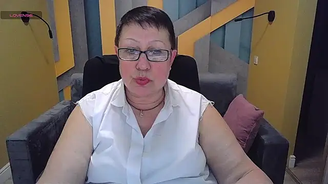 BarbaraTurners online show from 03-21-25, 06:40