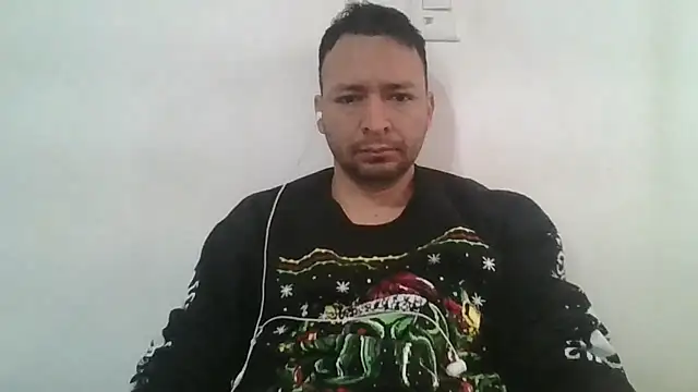 Snapshot of angeljz4 chatting on 02-07-26, 03:27 angeljz4 online show from 02-07-26, 03:27