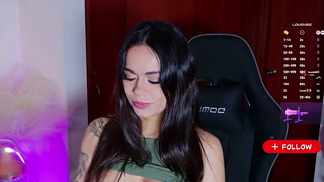 Snapshot of summer_holiday chatting on 02-05-26, 07:13 summer holiday online show from 02-05-26, 07:13