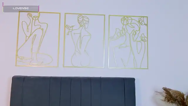 summer holiday online show from 04-11-26, 07:45