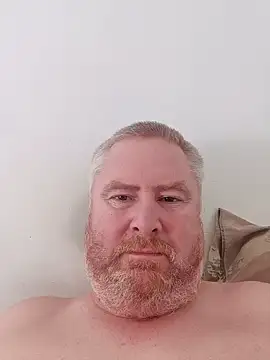 Snapshot of SA_BULL chatting on 01-08-25, 02:56 SA BULL online show from 01-08-25, 02:56