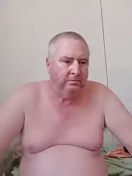 Snapshot of SA_BULL chatting on 02-13-25, 01:48 SA BULL online show from 02-13-25, 01:48