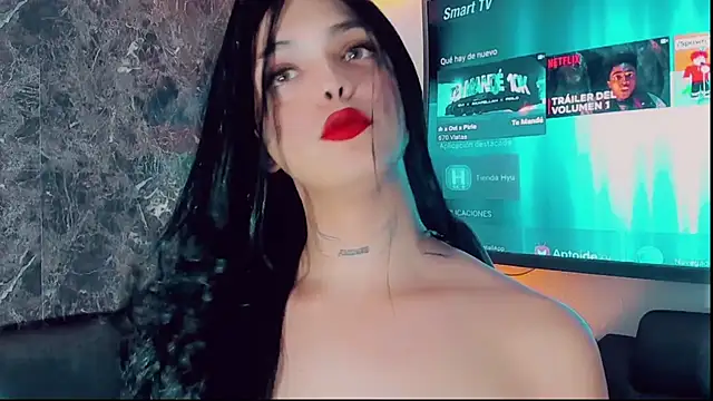 Snapshot of Emmaa_Saenz_ chatting on 11-26-25, 09:16 Emmaa Saenz online show from 11-26-25, 09:16