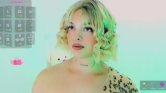 Emmaa Saenz  online show from 03-30-26, 10:44