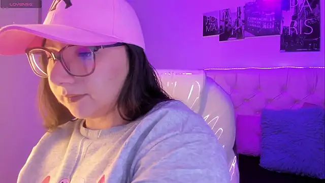 Roxxanne Bail online show from 02-12-26, 02:50