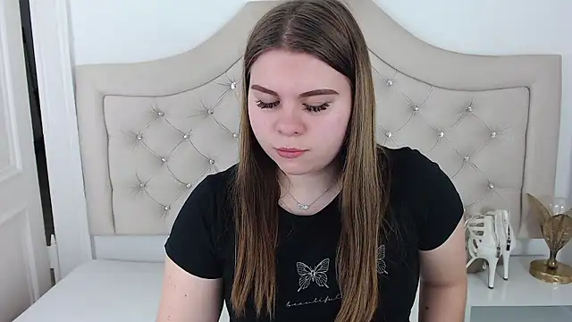 Snapshot of AbbyPleasure chatting on 12-04-24, 12:47 AbbyPleasure online show from 12-04-24, 12:47