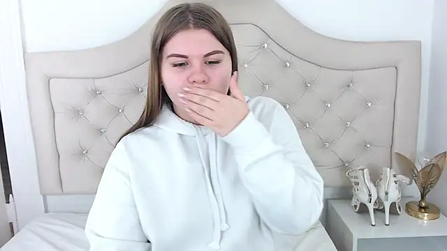 Snapshot of AbbyPleasure chatting on 01-15-25, 10:06 AbbyPleasure online show from 01-15-25, 10:06