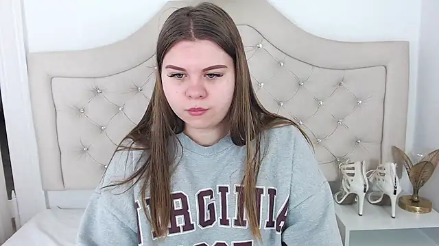 Snapshot of AbbyPleasure chatting on 01-20-25, 08:30 AbbyPleasure online show from 01-20-25, 08:30